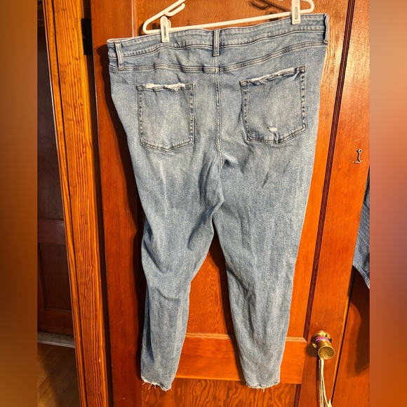 Women's Light Blue Jeans - Picture 3 of 4
